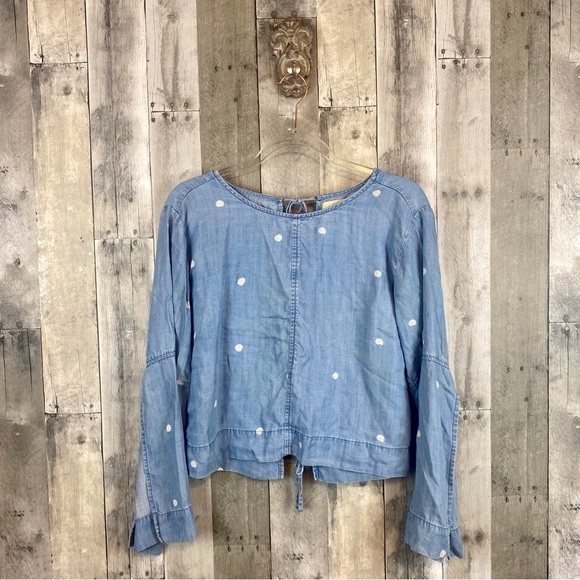 Cloth and Stone Chambray Dot Bow Tie Back Blouse in Blue Size XS. - Picture 2 of 8